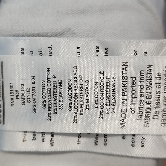 GOOD AMERICAN  ANKLE CROP JEANS/ SIZE 6-12 - Picture 5 of 10